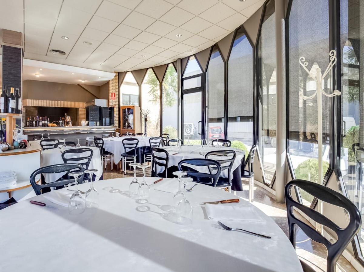 Hotel Restaurante Blanc I Negre 2 Agramunt Eksteriør bilde